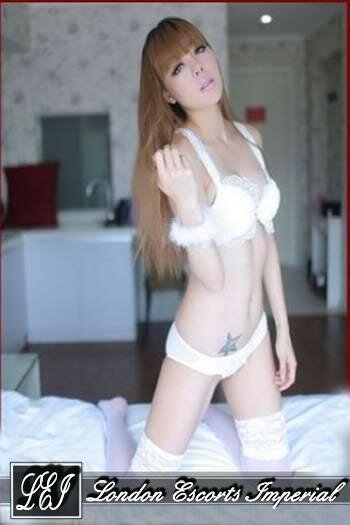 London Escort SUEMAKI