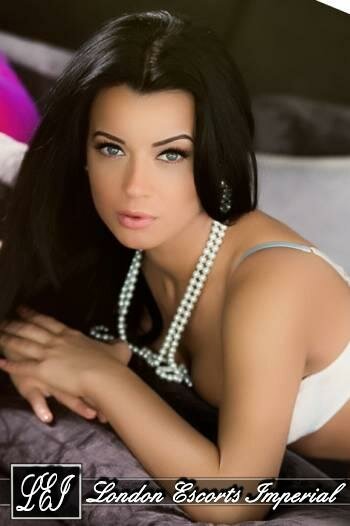 Hot London Escort LEONA