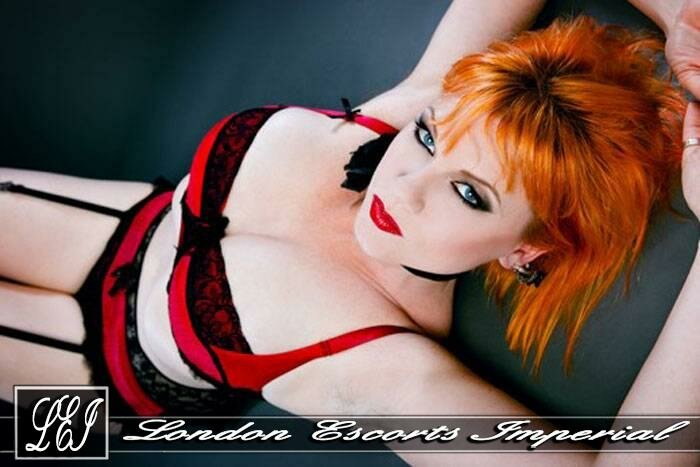 London Escort VELVETINA FOX